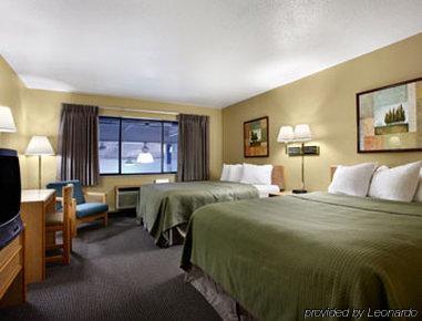 Howard Johnson Inn Fargo Nd Zewnętrze zdjęcie